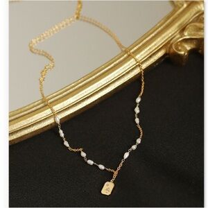Elegant Gold and Pearl Dainty Necklace Minimalist